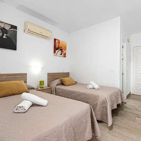 Beach Palace Carihuela Torremolinos Exterior photo